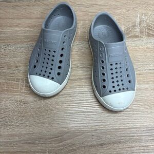 Native Shoes C8 Slip On Sneakers Grey